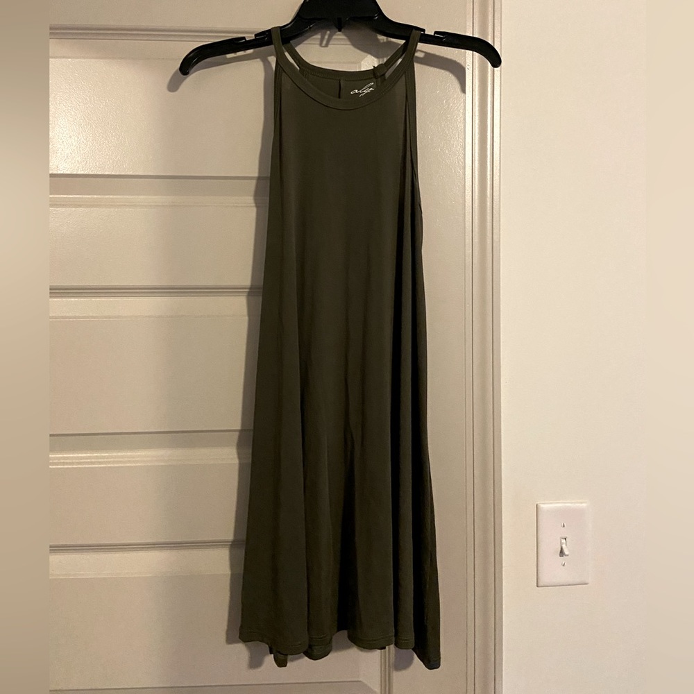 Alya Brand Hunter green t-shirt dress